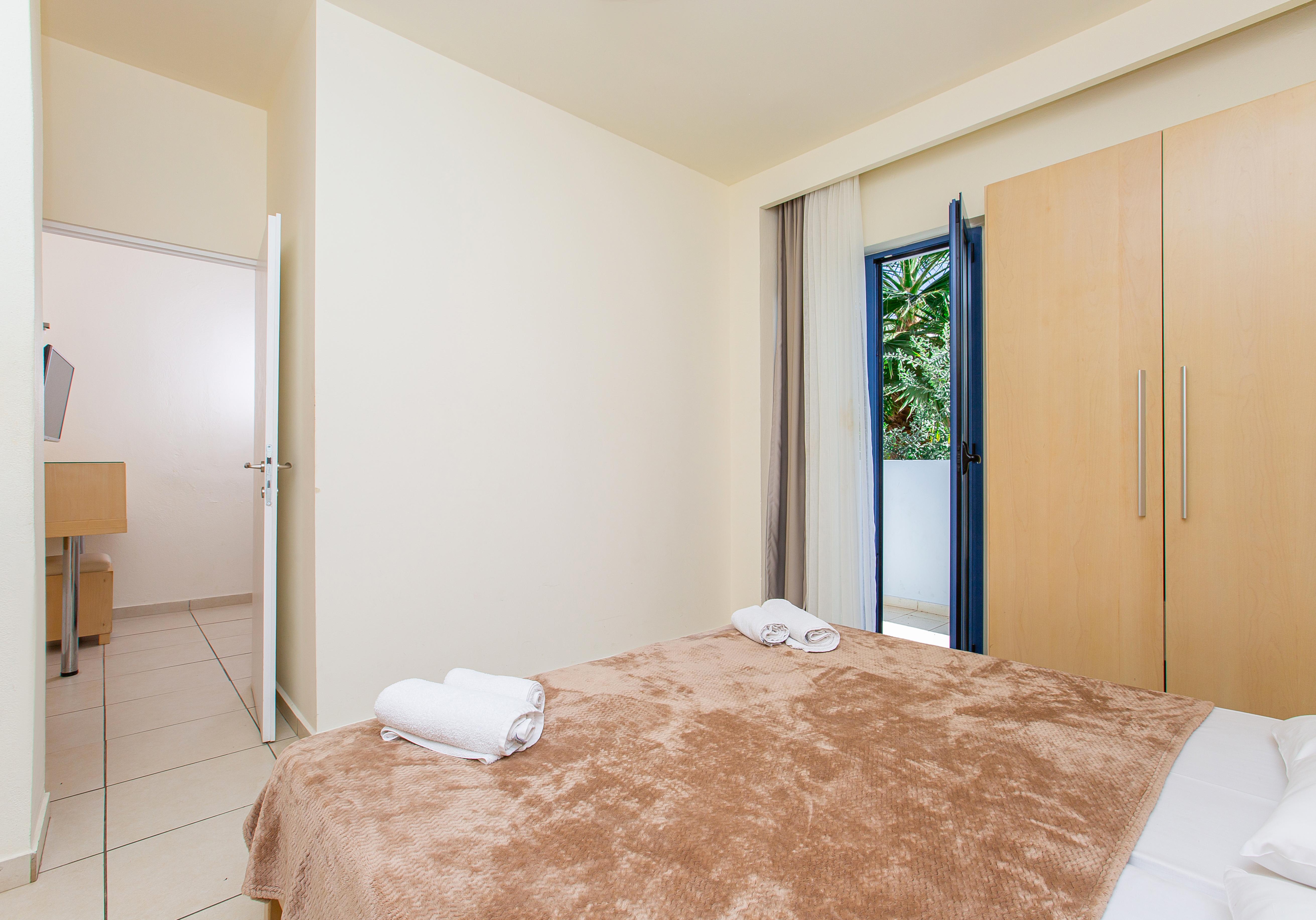Hermes Hotel Malia Luaran gambar