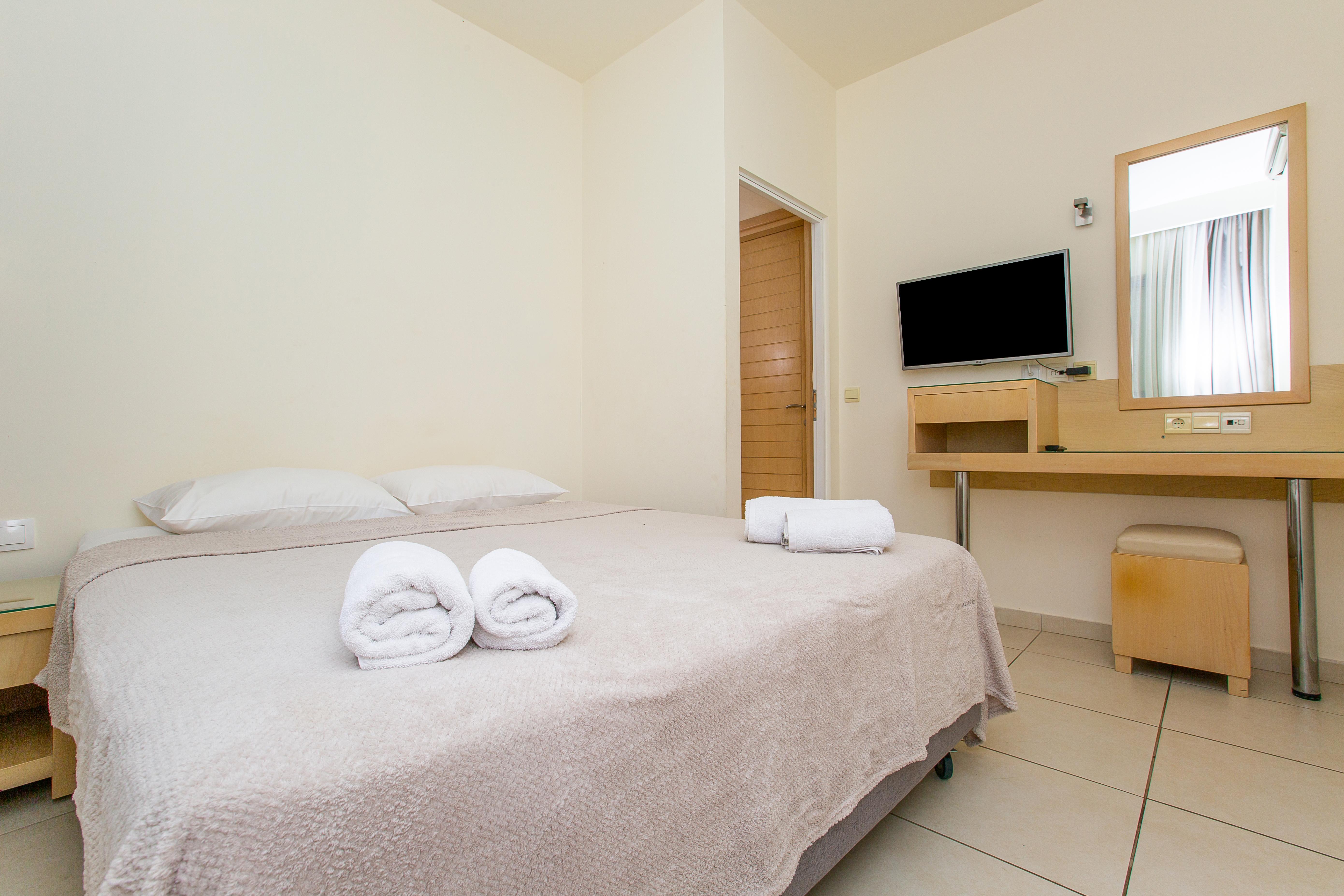 Hermes Hotel Malia Luaran gambar