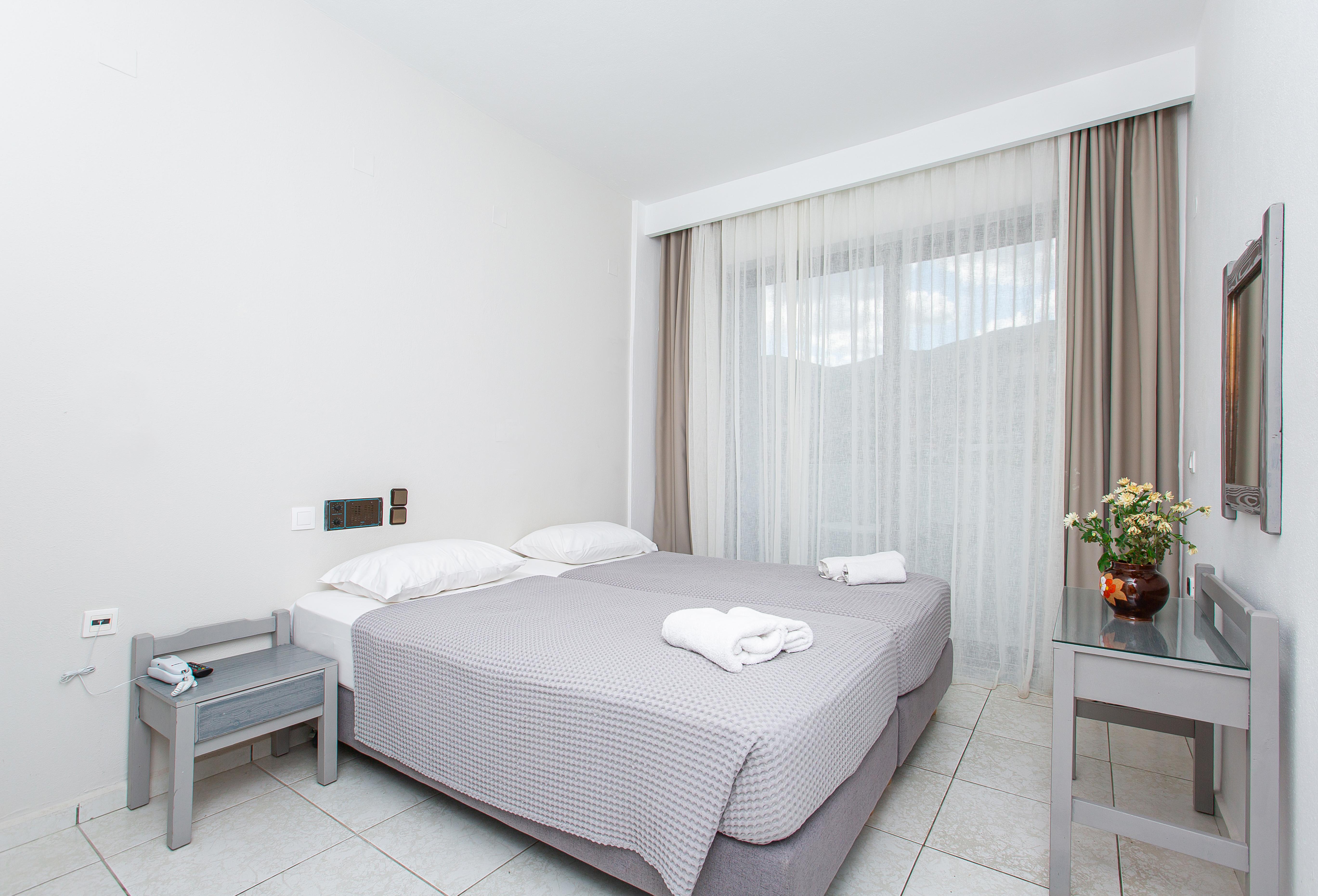 Hermes Hotel Malia Luaran gambar