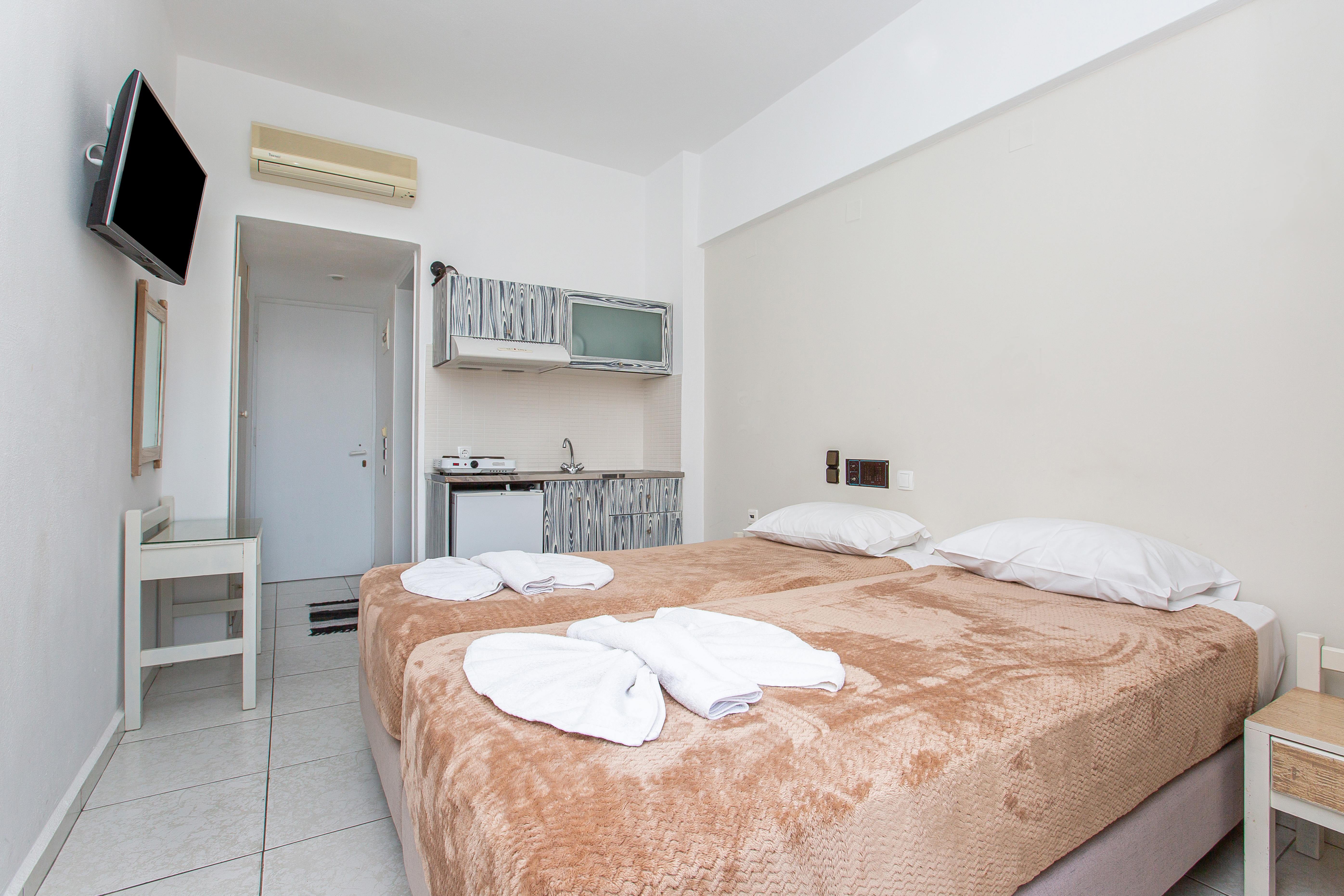 Hermes Hotel Malia Luaran gambar